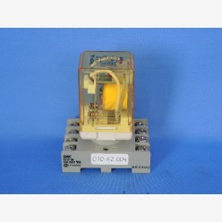 IDEC RR2P-UL Relay with base SR2P-06